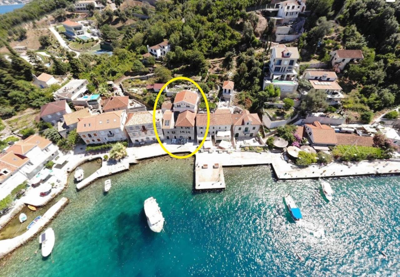 Rose - Apartmani Janovic Luštica Exterior foto