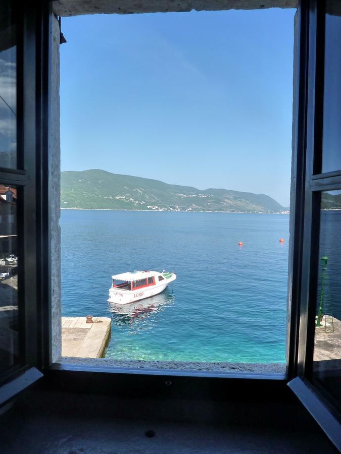 Rose - Apartmani Janovic Luštica Exterior foto